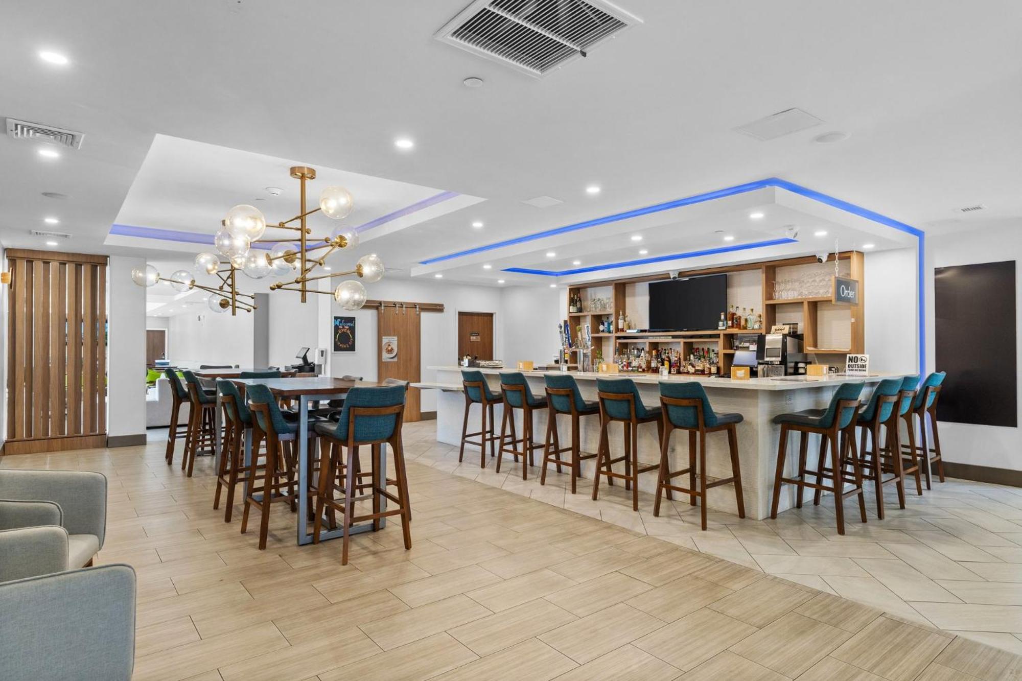 อีเวน แมนเชสเตอร์ แอร์พอร์ต Hotel ภายนอก รูปภาพ